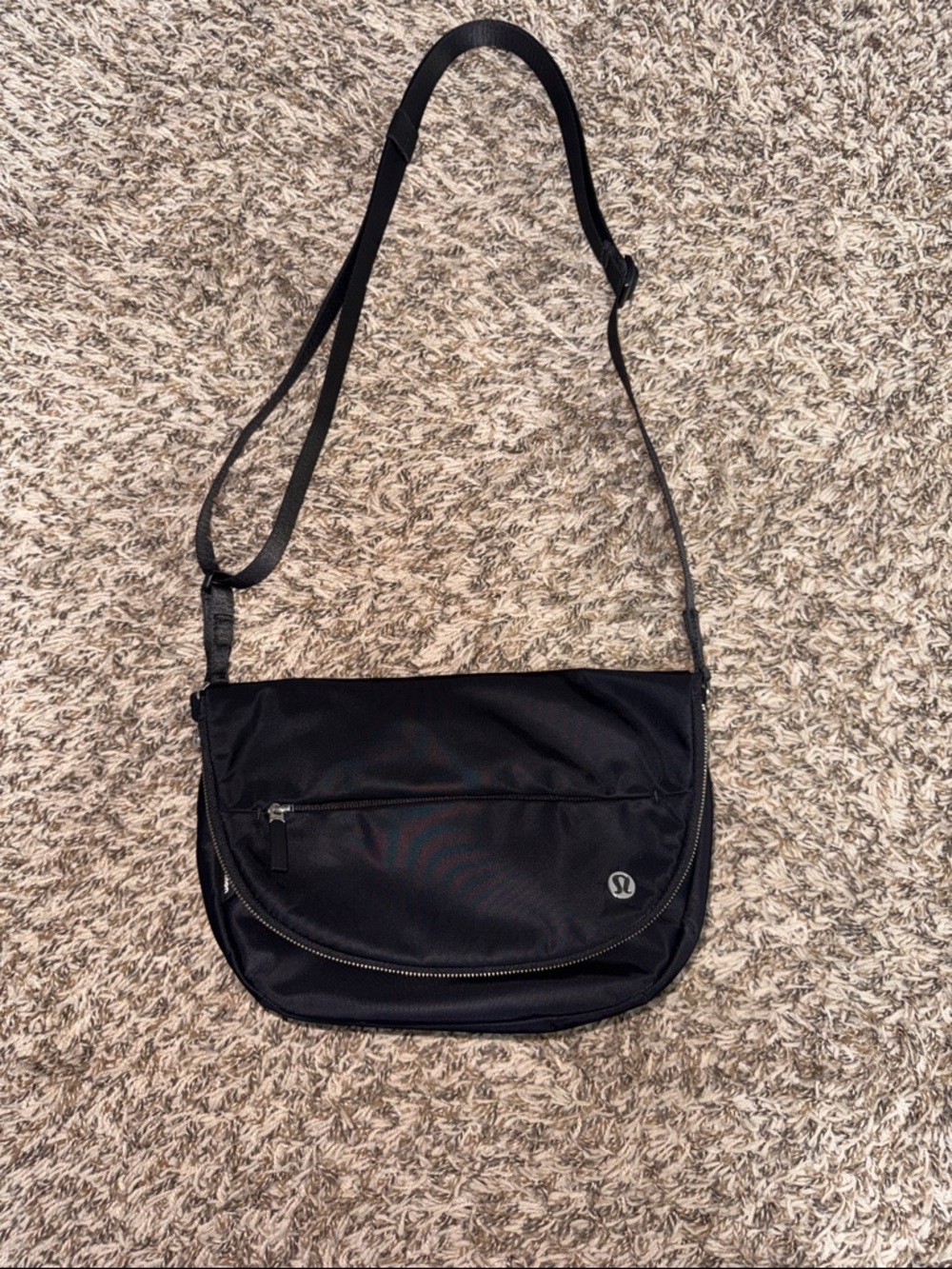 lululemon athletica Black Nylon Messenger Crossbody